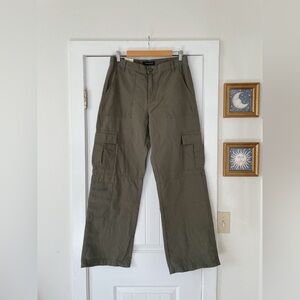 NWT Aeropostale Cargo Pants Size M
